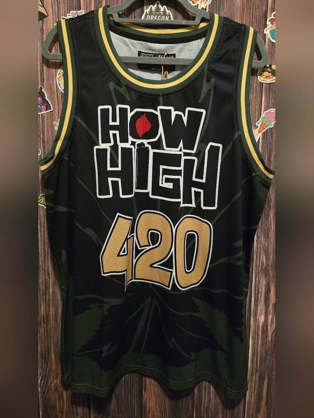 How High 420 Graphic Basketball Jersey - Black & Gold